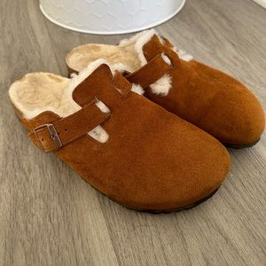Birkenstock Suede Boston Clog in Shearling